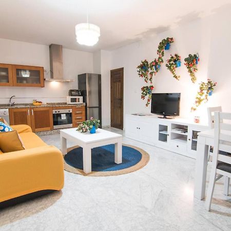 Tuguest Gracia Apartments Гранада Экстерьер фото