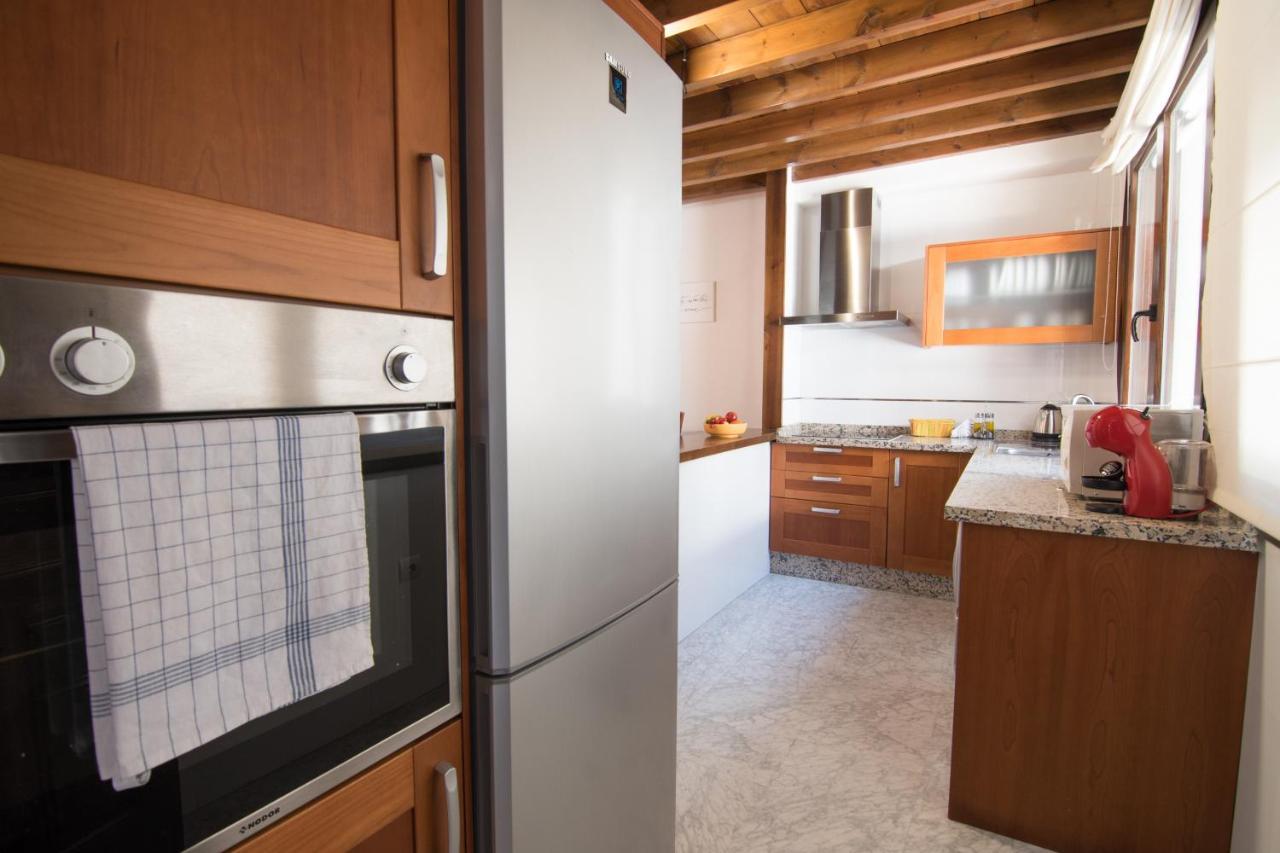 Tuguest Gracia Apartments Гранада Экстерьер фото